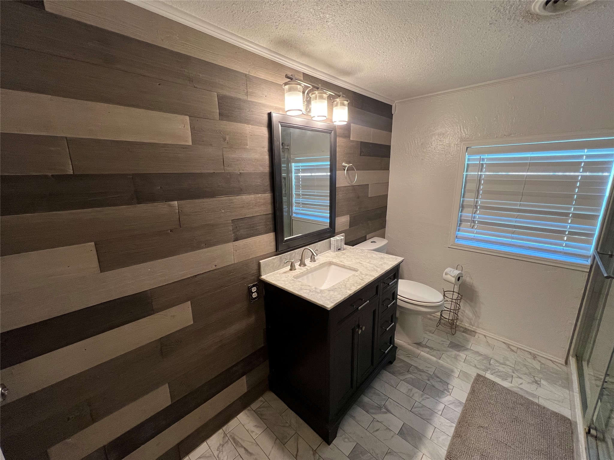 533 E Sears Street Denison TX 75021