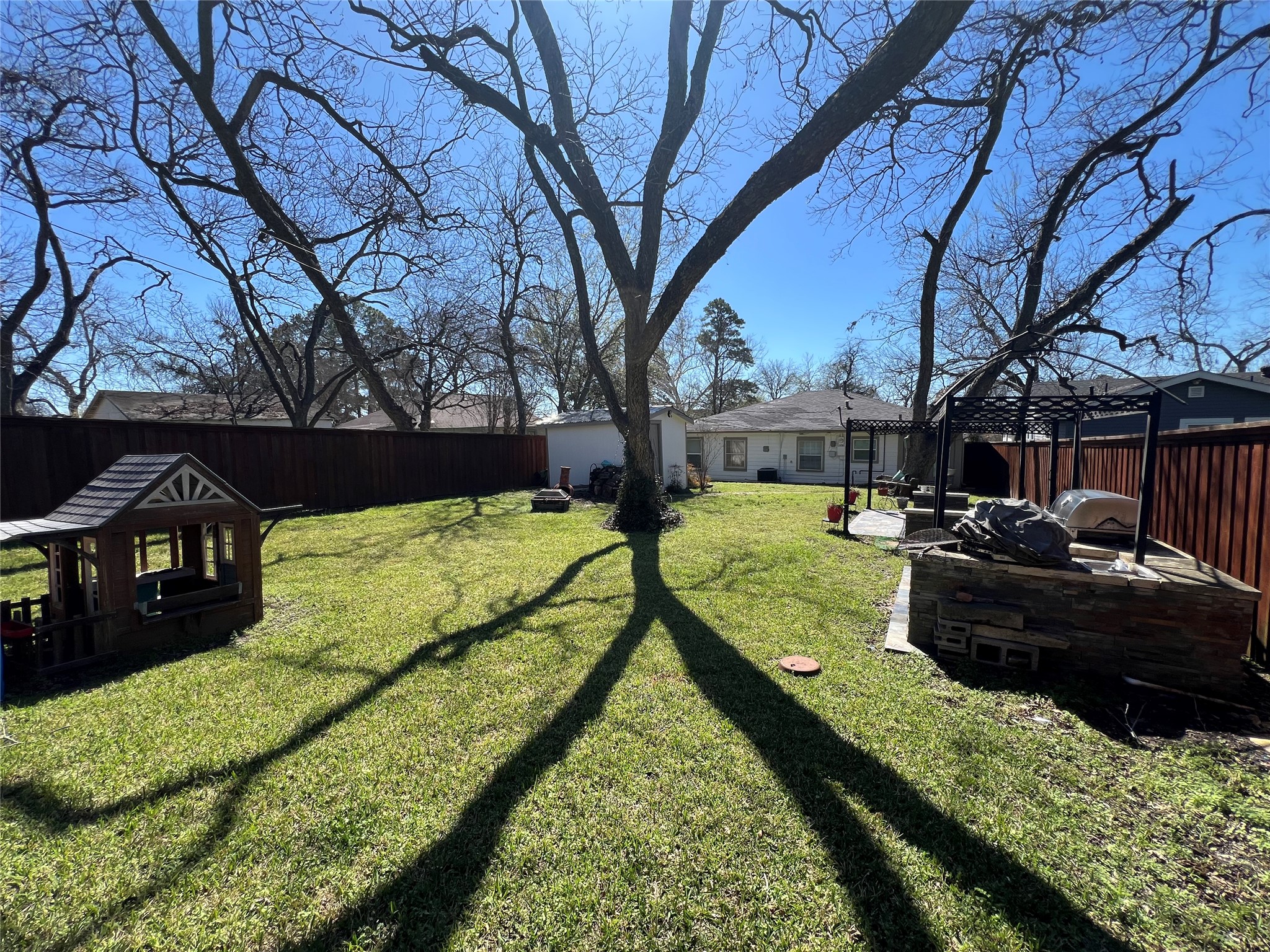 533 E Sears Street Denison TX 75021
