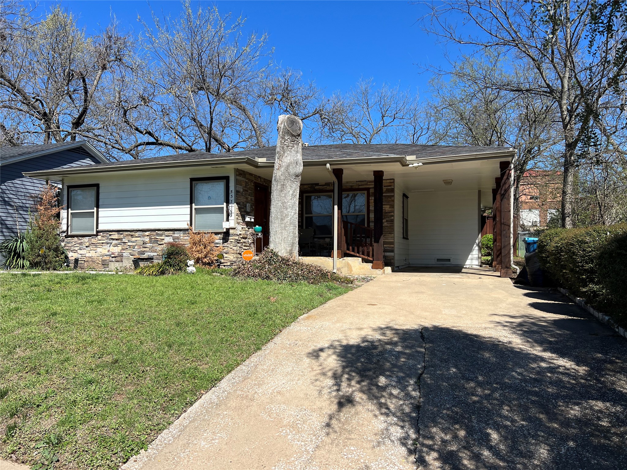 533 E Sears Street Denison TX 75021