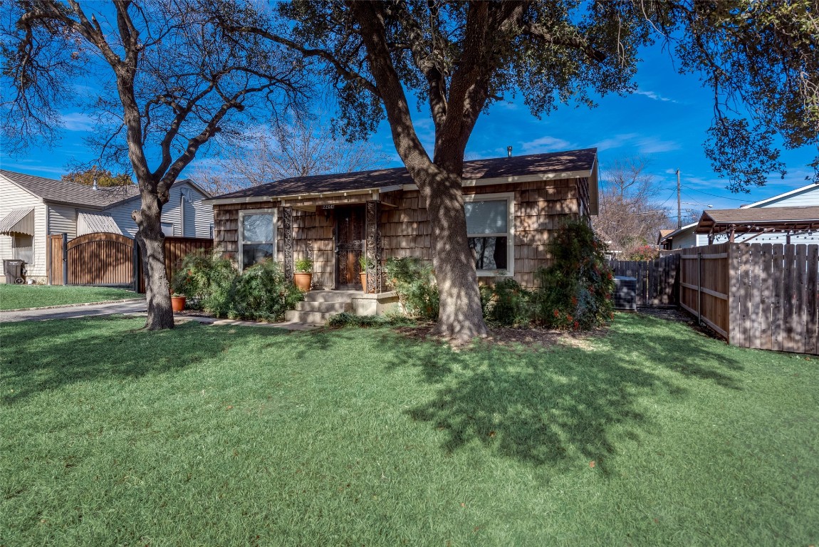 2204 Roberts Cut Off Road Fort Worth TX 76114
