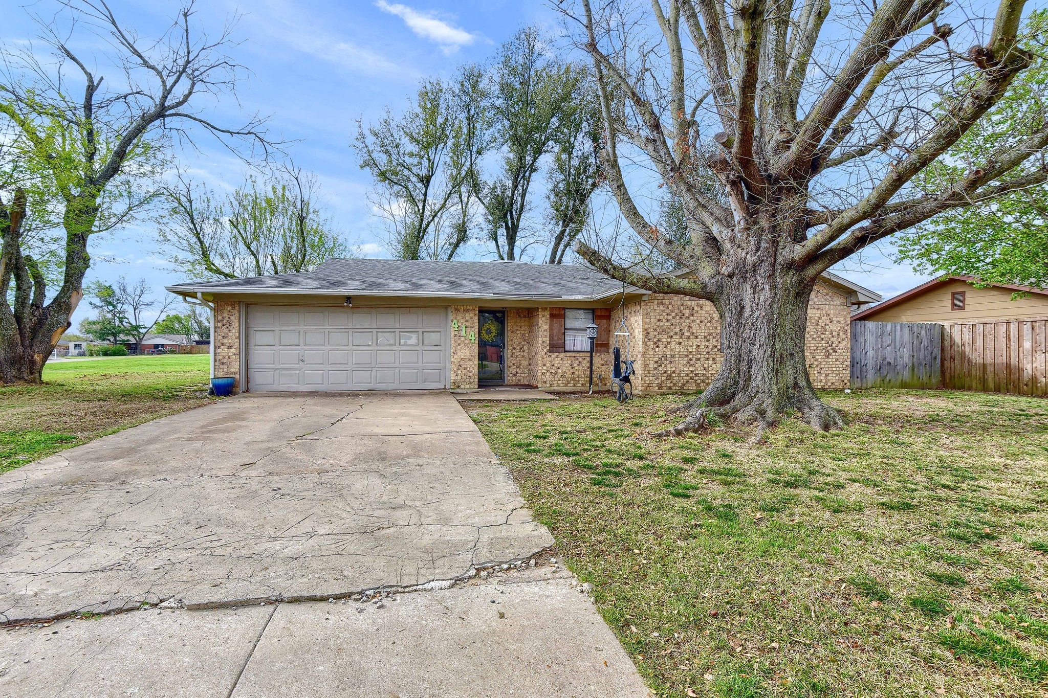414 W Mclain Drive Sherman TX 75092