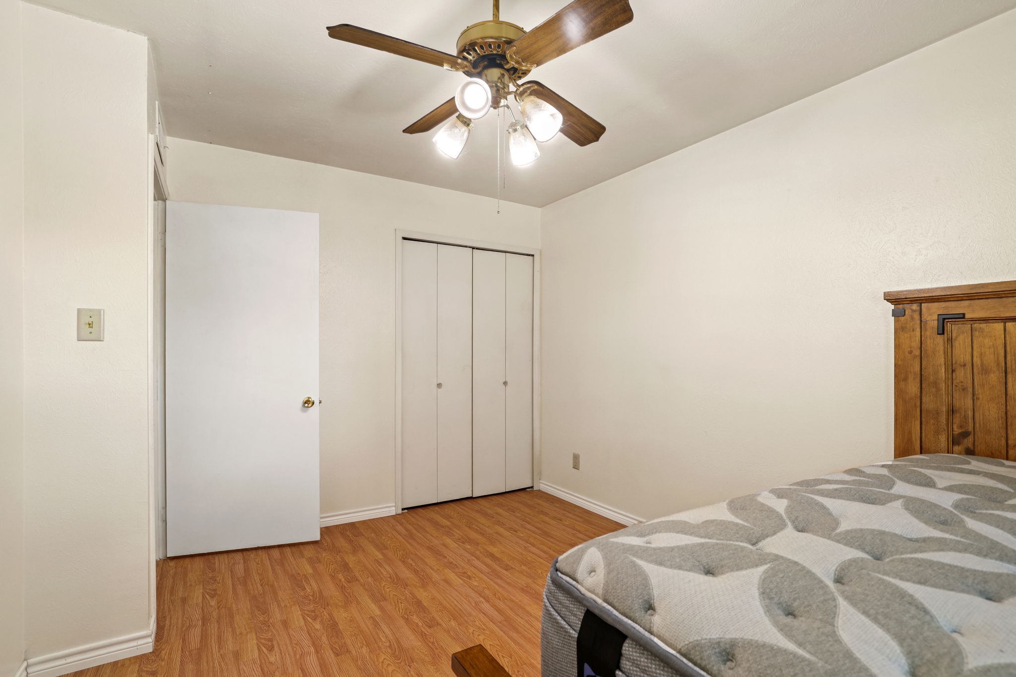 1037 Whitewater Trail Desoto TX 75115