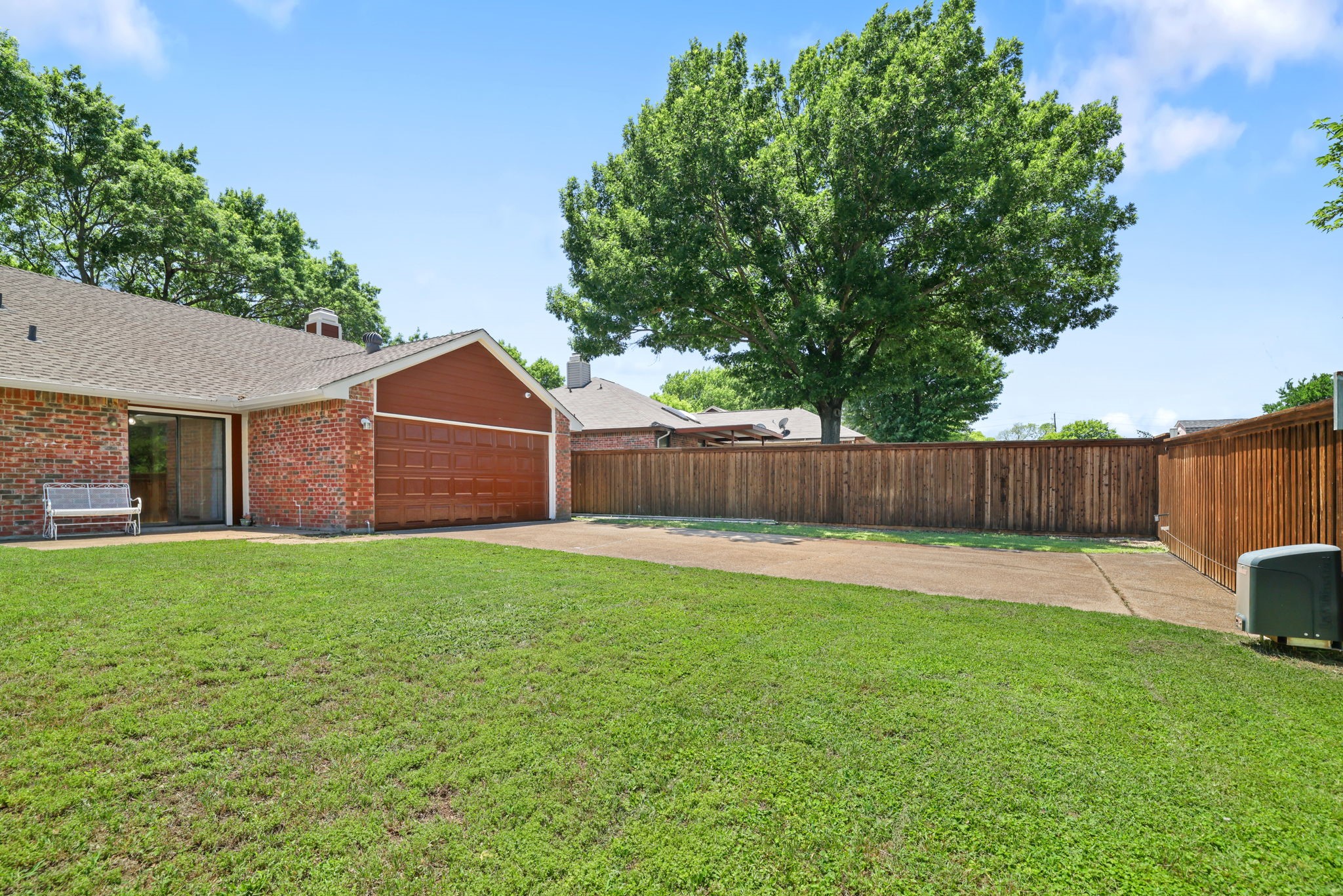 1037 Whitewater Trail Desoto TX 75115