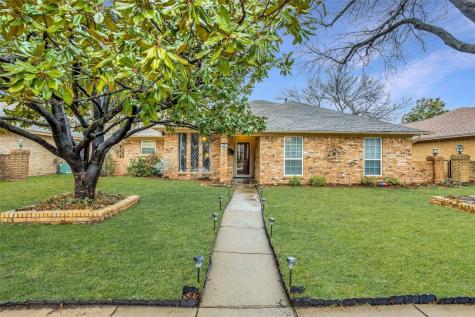 525 Kingsbridge Drive Garland TX 75040