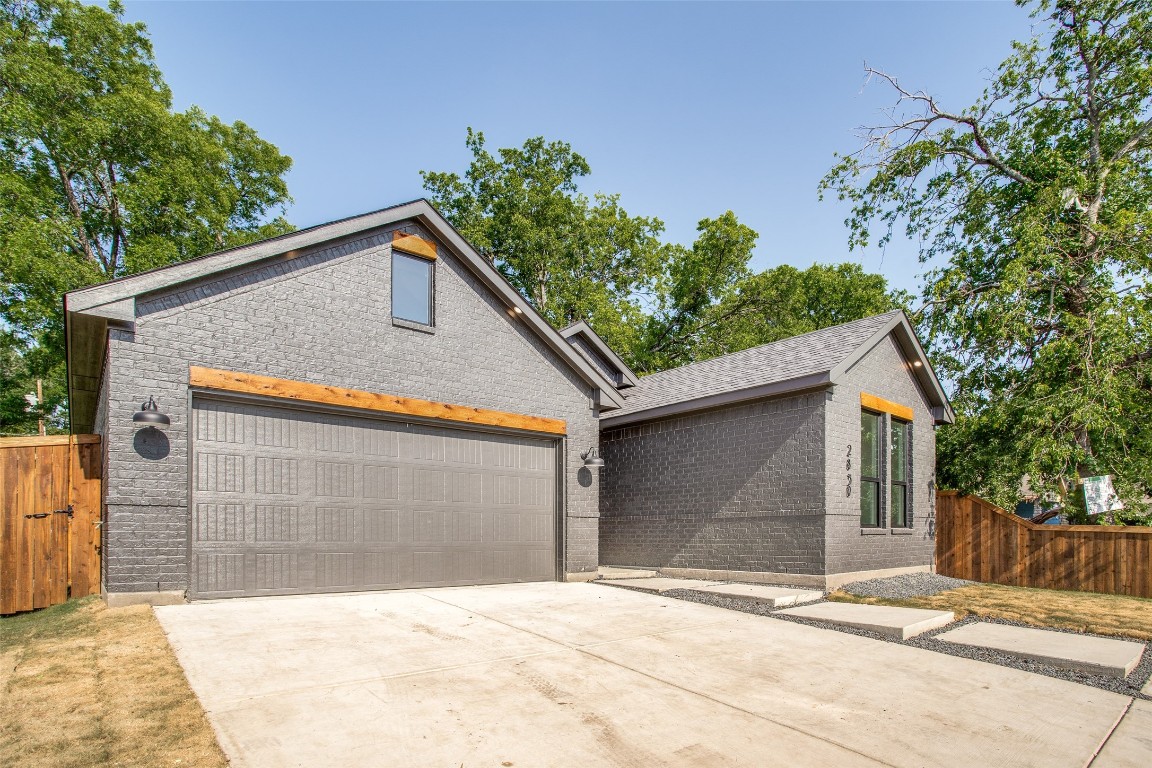 2830 S Marsalis Avenue Dallas TX 75216