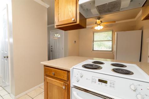 401 Berryhill Drive Springtown TX 76082
