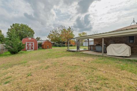 401 Berryhill Drive Springtown TX 76082