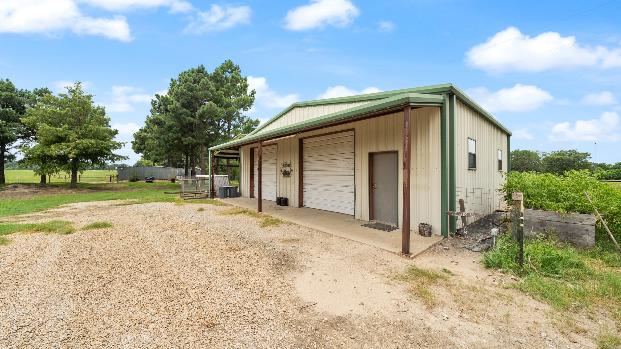 132 Private Road 7105 Edgewood TX 75117