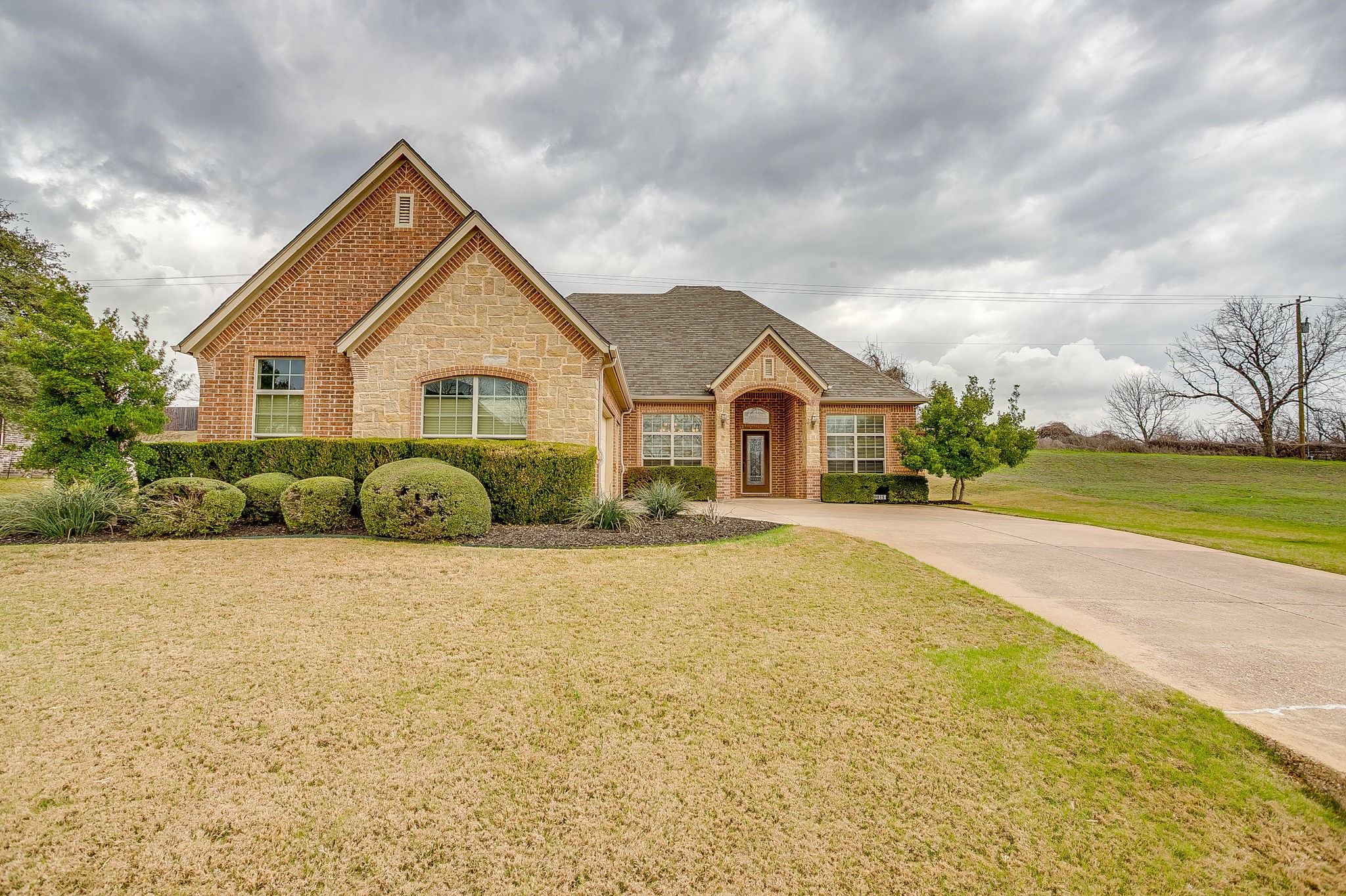 9815 Ravenswood Road Granbury TX 76049