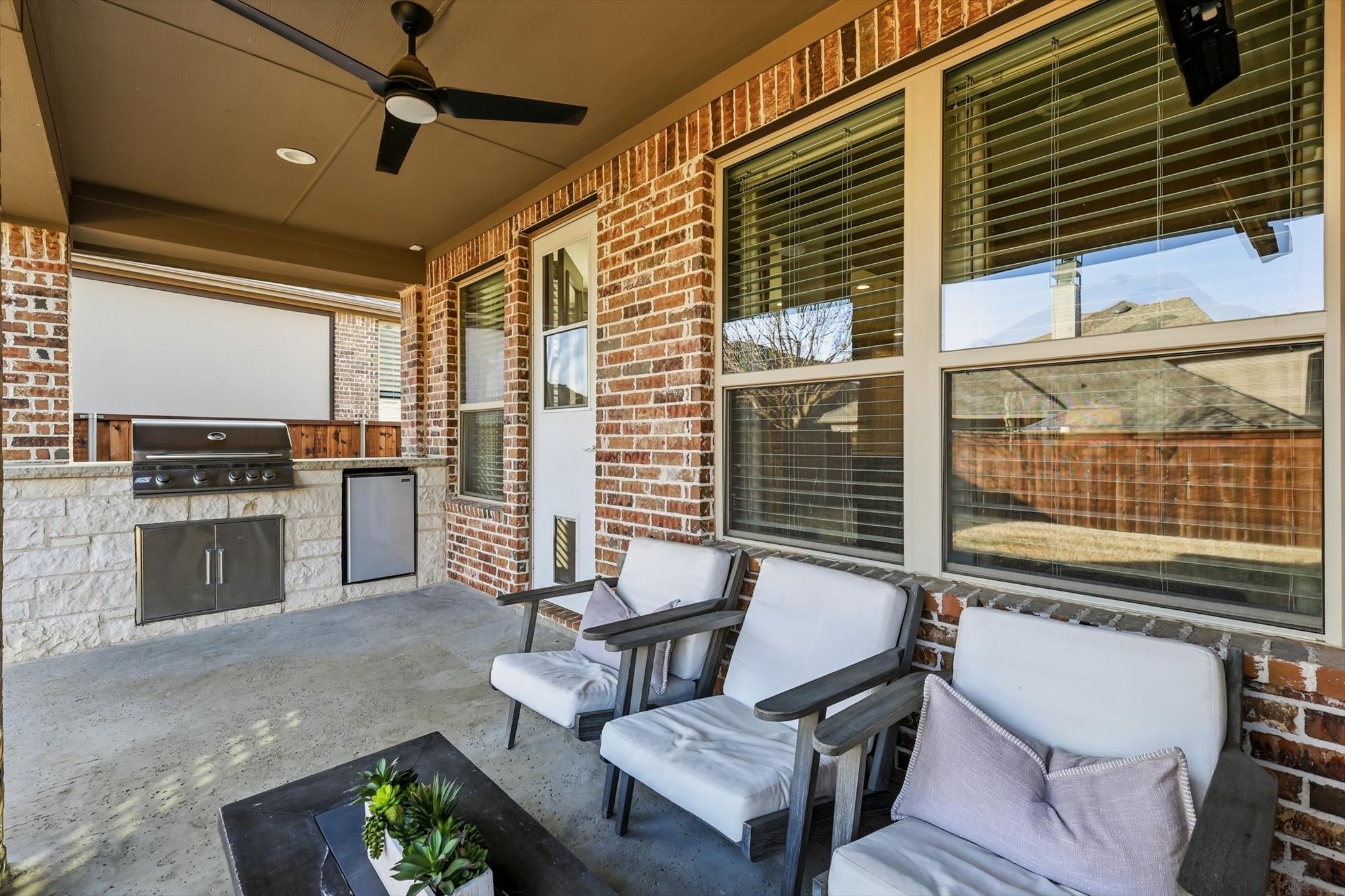 1008 W Bluff Way Roanoke TX 76262
