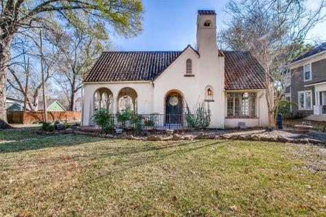 1409 W 3rd Avenue Corsicana TX 75110