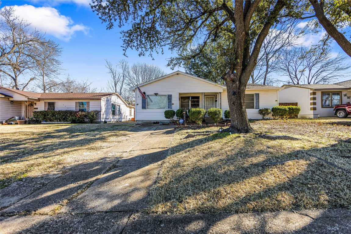220 Brunswick Lane Mesquite TX 75149