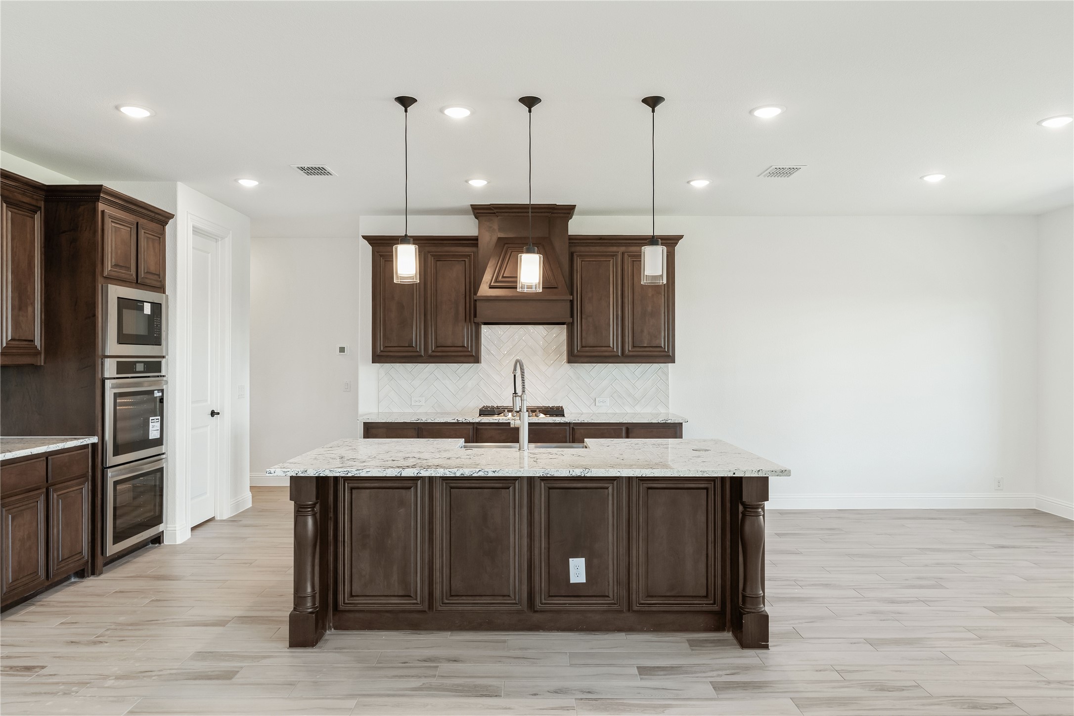 421 Birkdale Lane Red Oak TX 75154