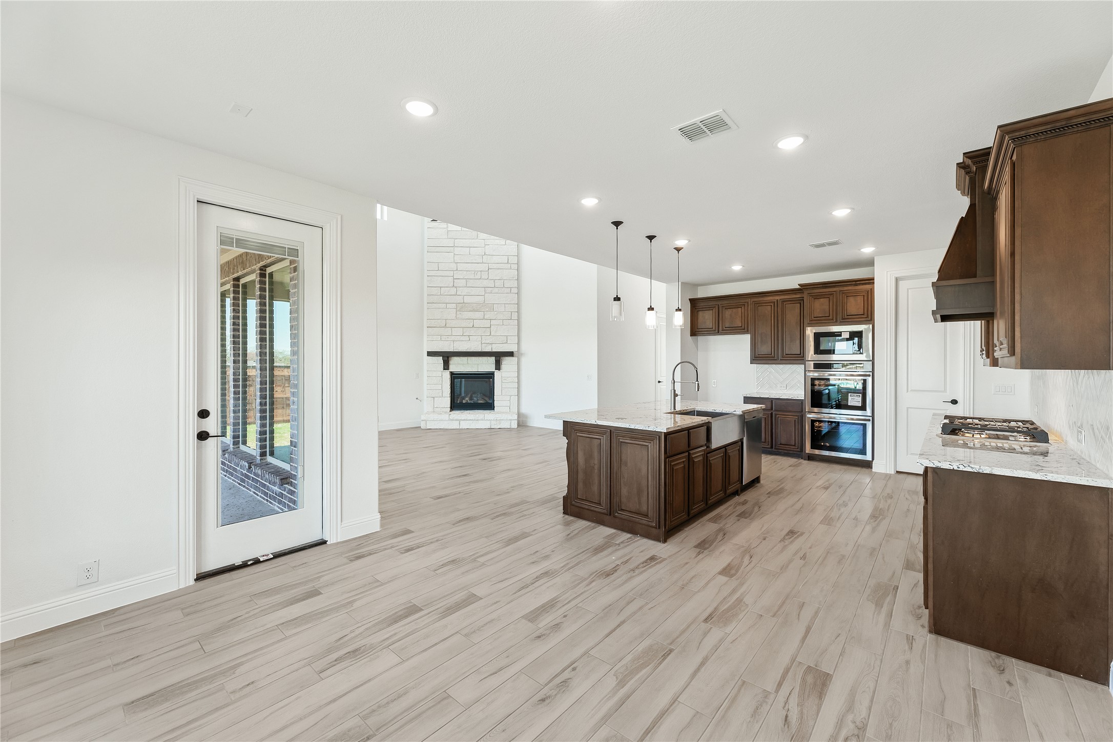 421 Birkdale Lane Red Oak TX 75154