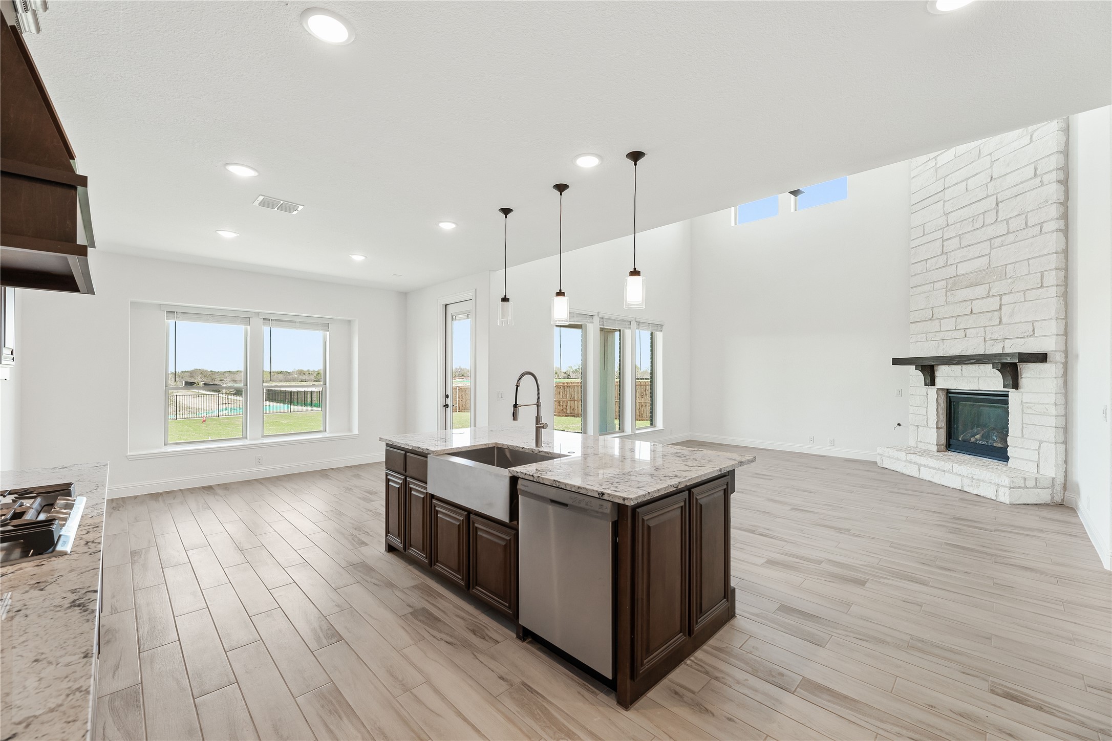 421 Birkdale Lane Red Oak TX 75154