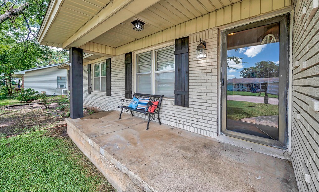 145 Darden Drive Robinson TX 76706