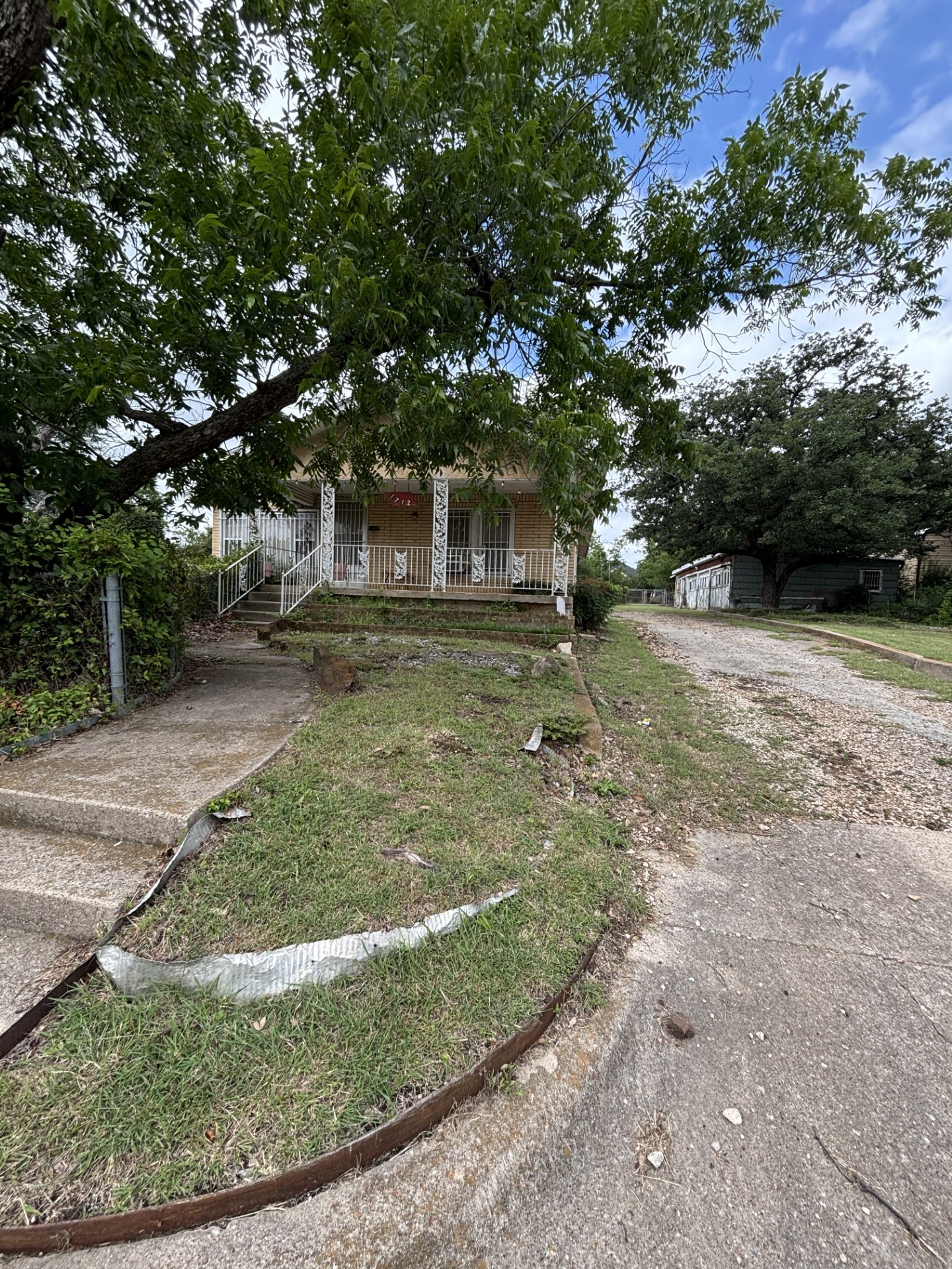 1712 Effie Street Fort Worth TX 76105
