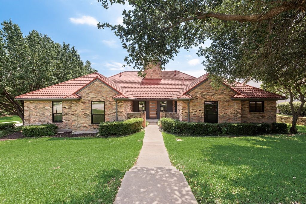 500 Del Rio Court Irving TX 75062