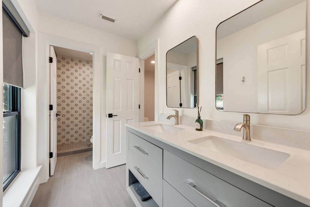 500 Del Rio Court Irving TX 75062