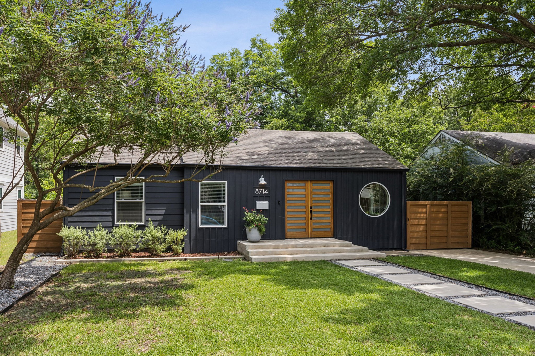 8714 Redondo Drive Dallas TX 75218