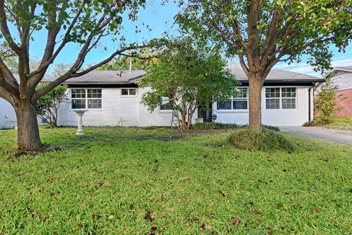 1013 Irene Drive Mesquite TX 75149