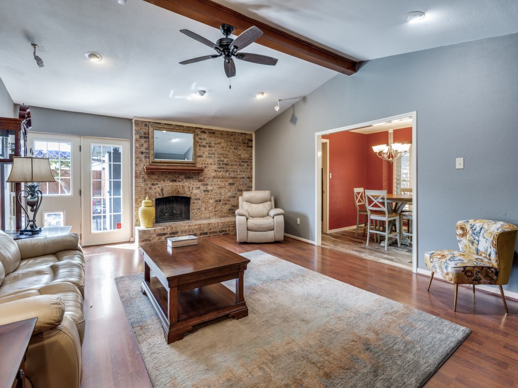 2516 Lawnview Drive Carrollton TX 75006