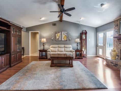 2516 Lawnview Drive Carrollton TX 75006