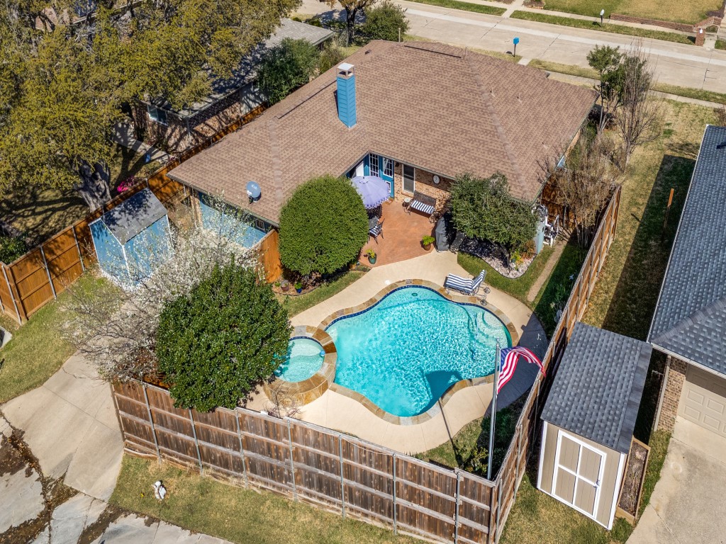 2516 Lawnview Drive Carrollton TX 75006