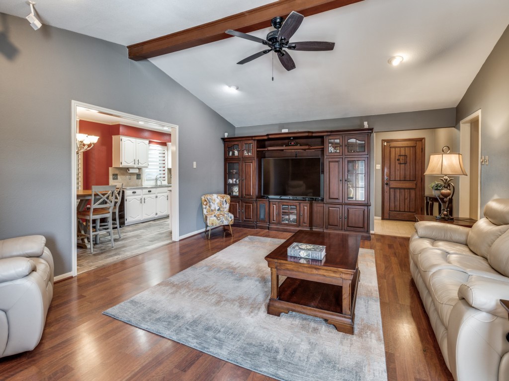 2516 Lawnview Drive Carrollton TX 75006