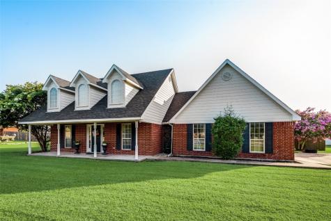 521 N Williams Drive Frost TX 76641
