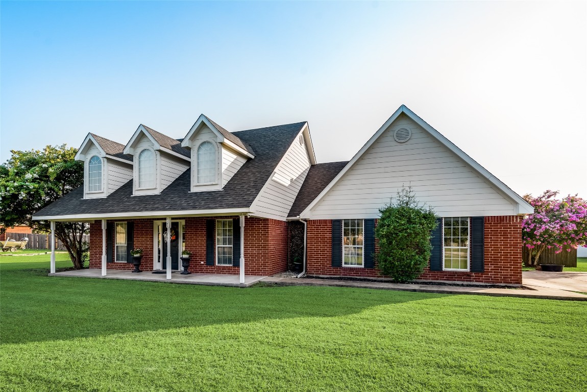 521 N Williams Drive Frost TX 76641