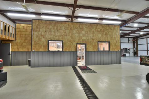 9908 Air Park Drive Granbury TX 76049