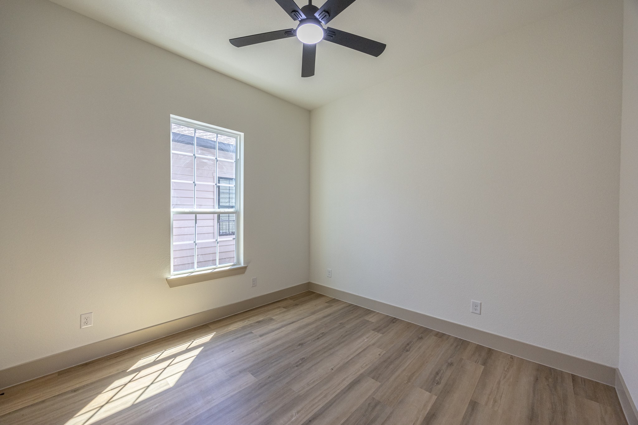 816 Glen Garden Fort Worth TX 76104