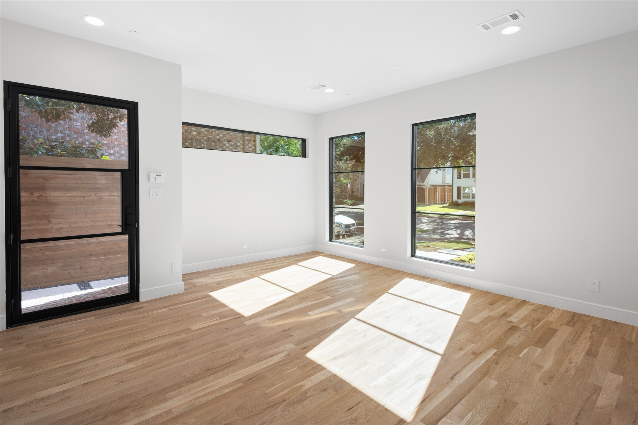 3449 Asbury Street Dallas TX 75205