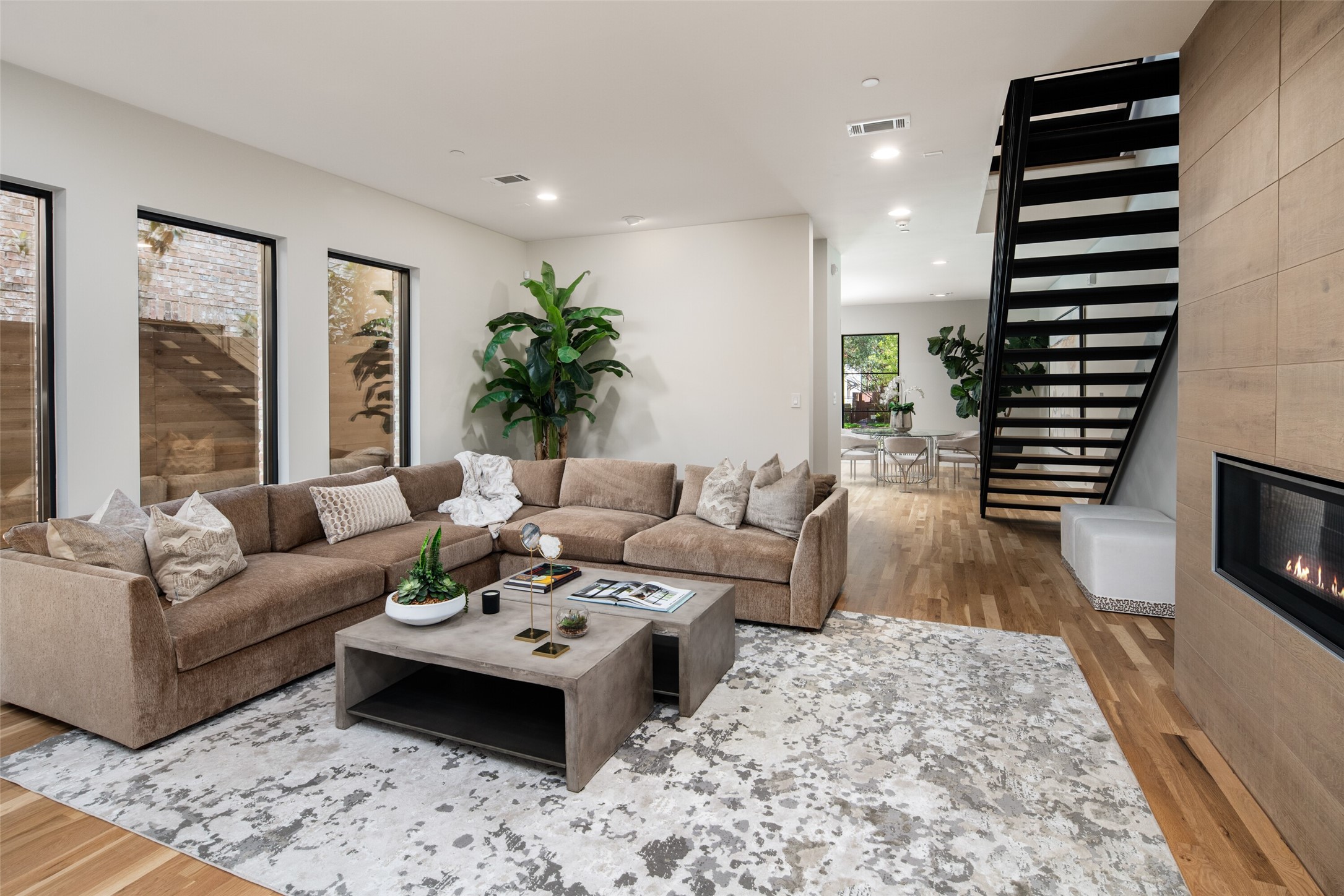 3449 Asbury Street Dallas TX 75205
