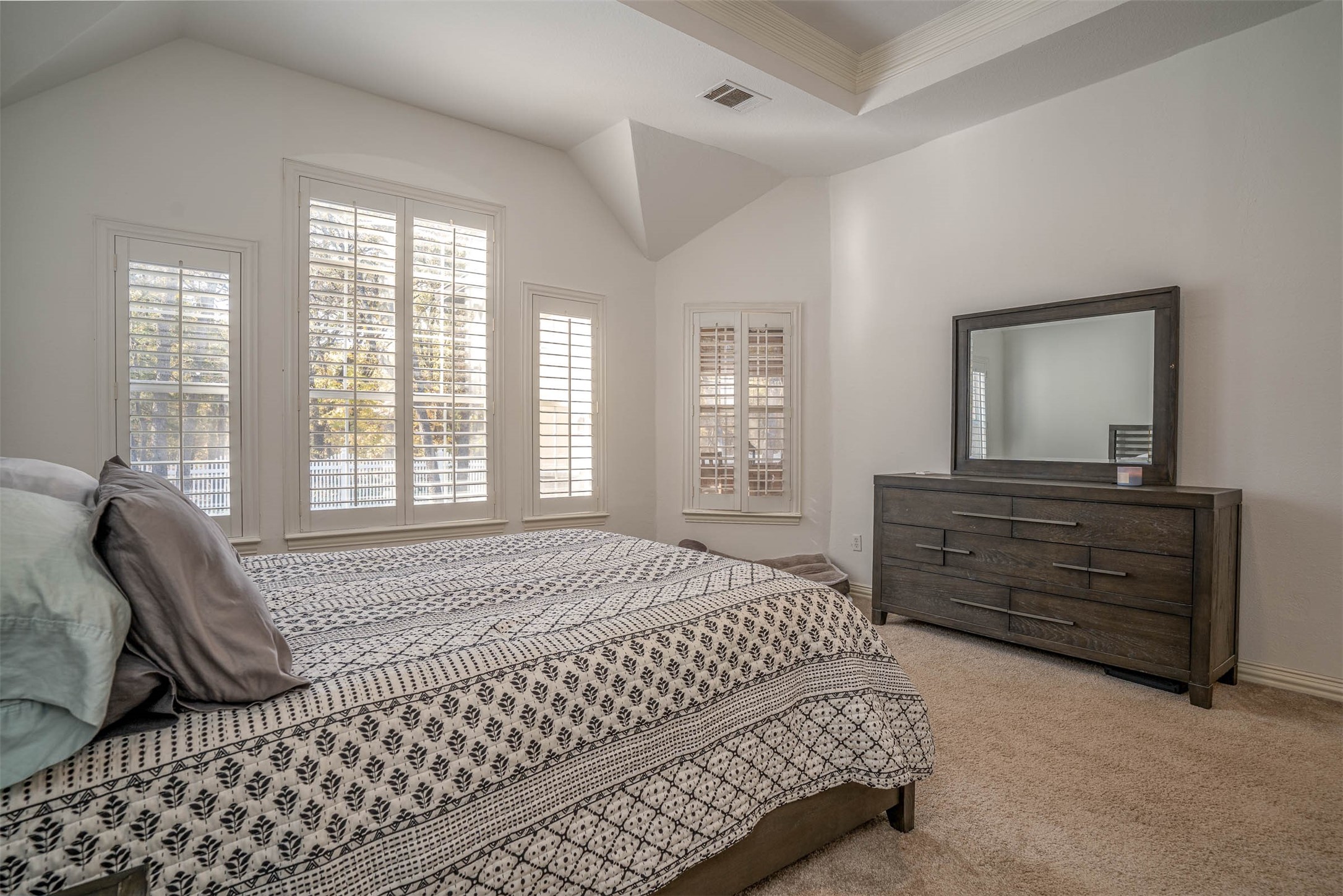 230 River Oaks Drive Combine TX 75159