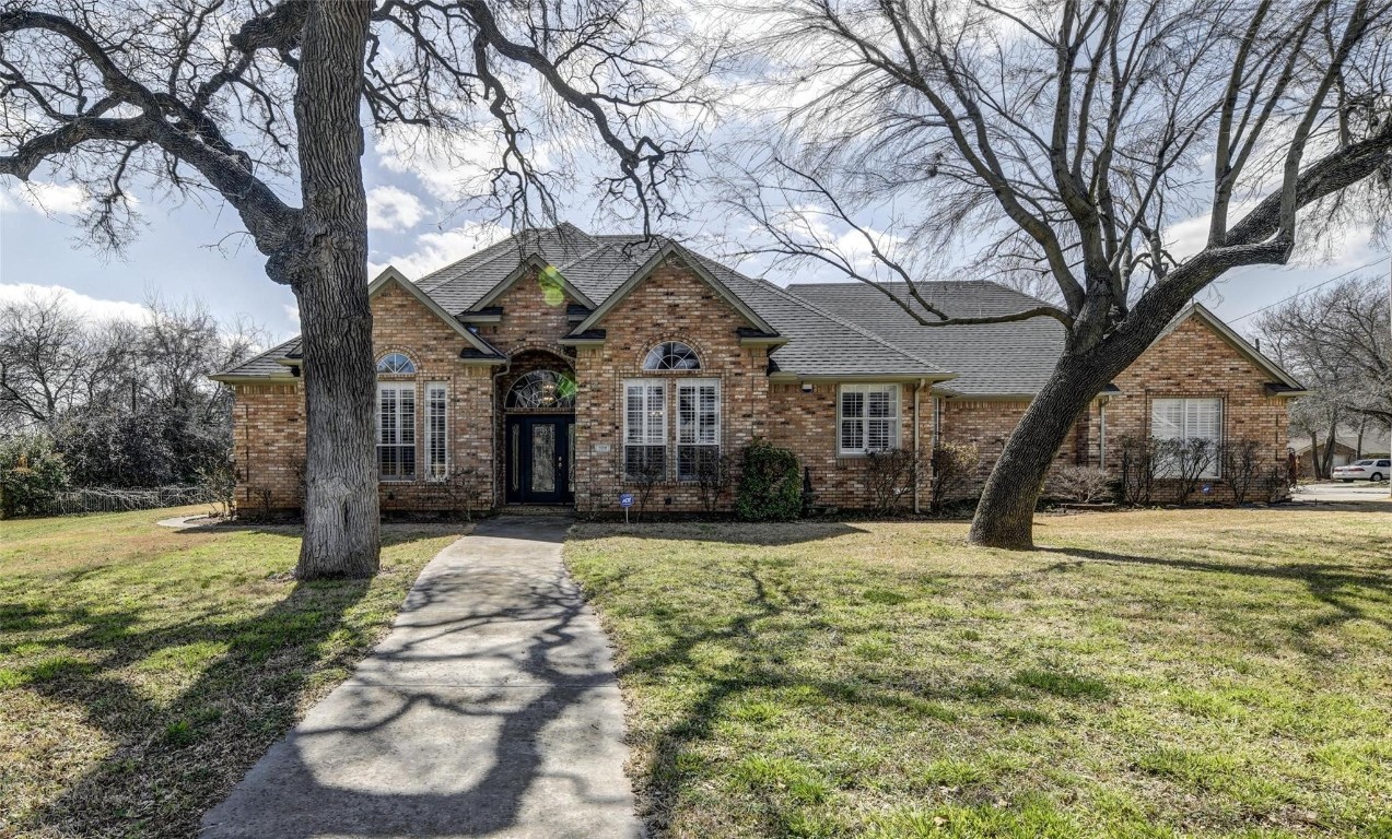 309 W Lamar Street Alvord TX 76225