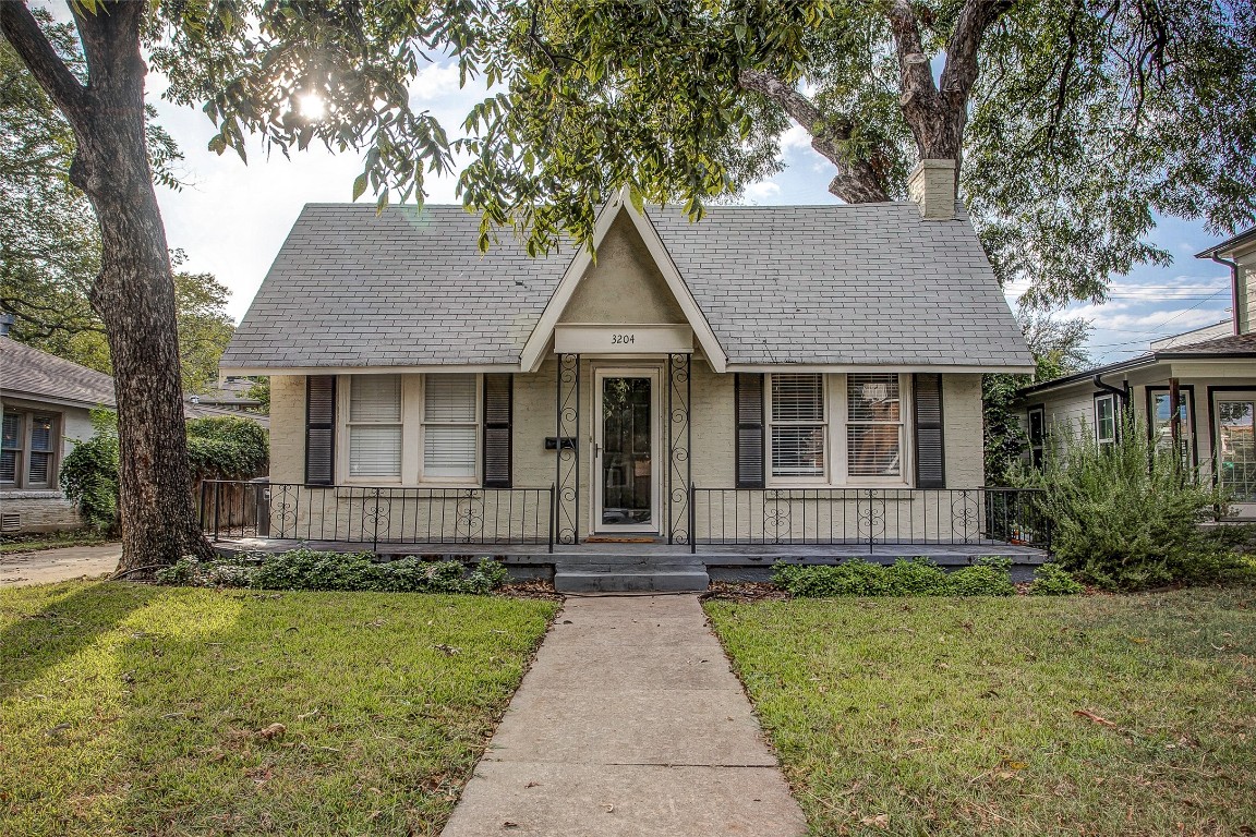 3204 Waits Avenue Fort Worth TX 76109