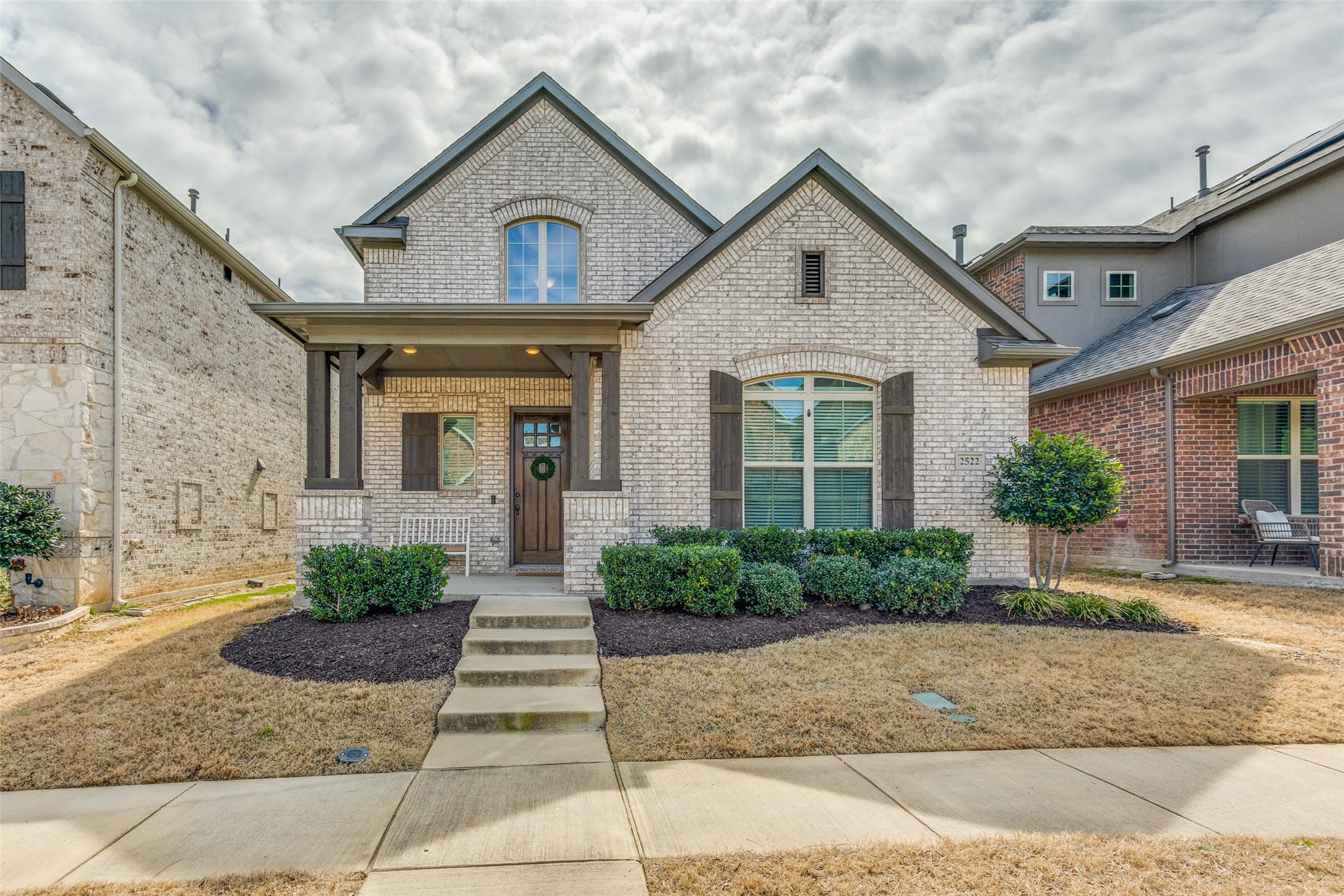 2522 Westbank Trail Garland TX 75042