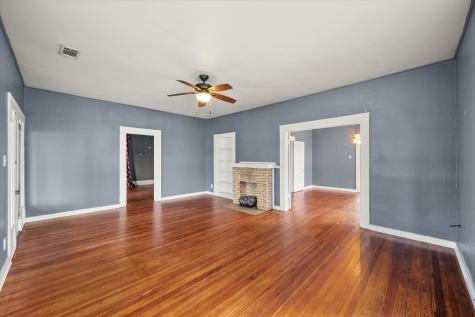 607 W Brown Street Ennis TX 75119