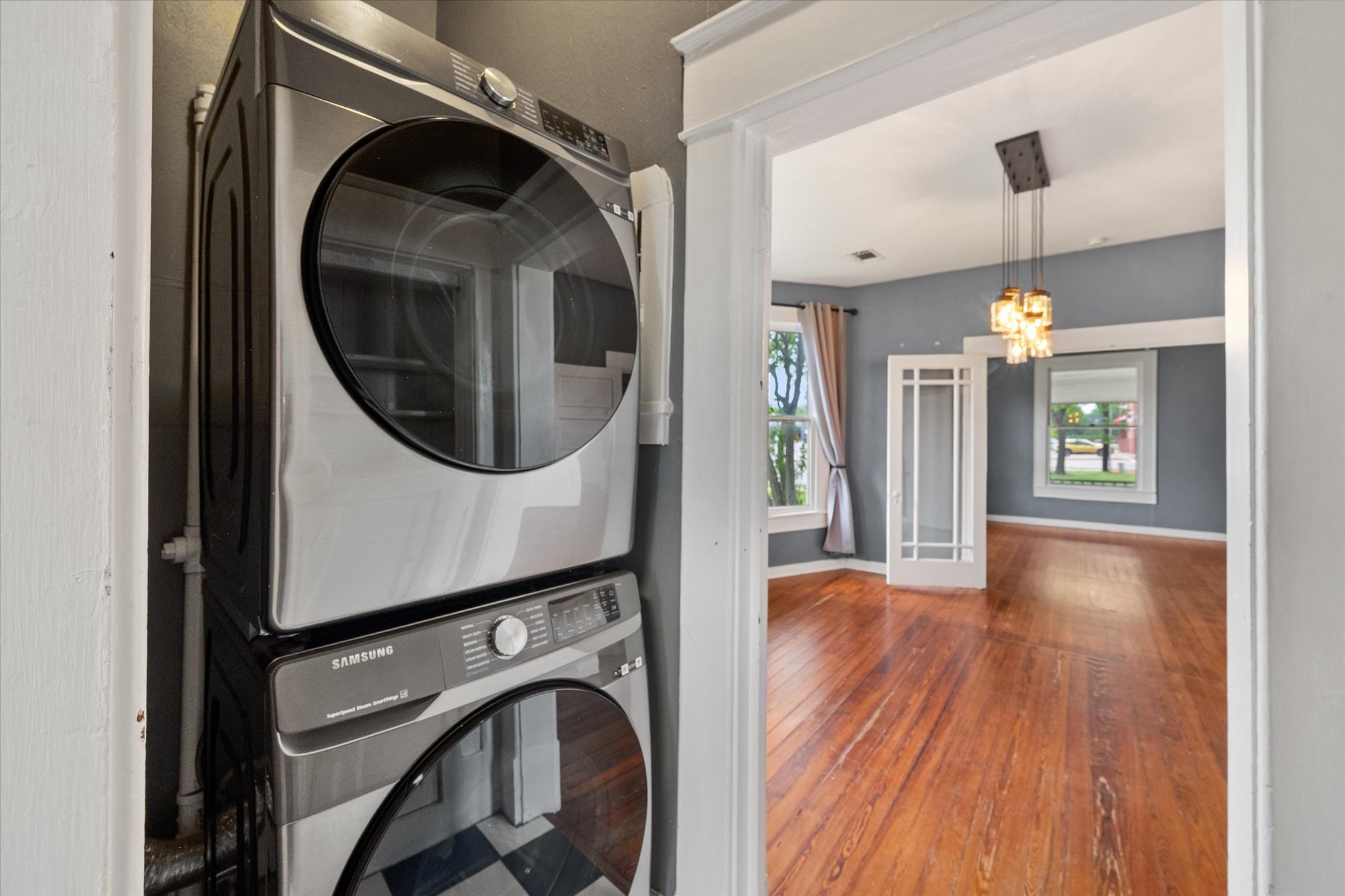 607 W Brown Street Ennis TX 75119