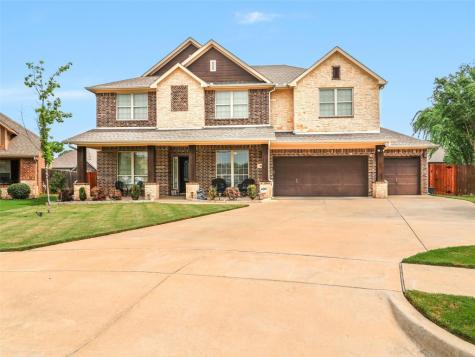1001 Redwing Court Burleson TX 76028