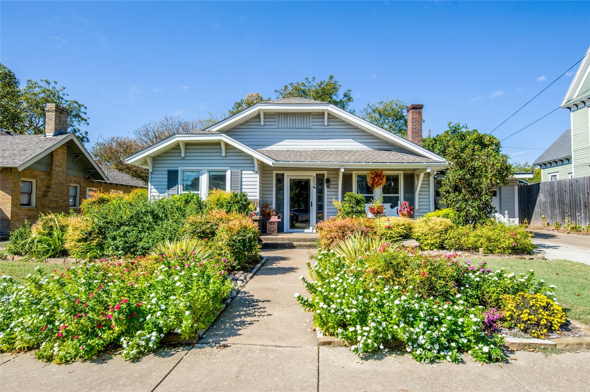 203 Bryson Street Waxahachie TX 75165