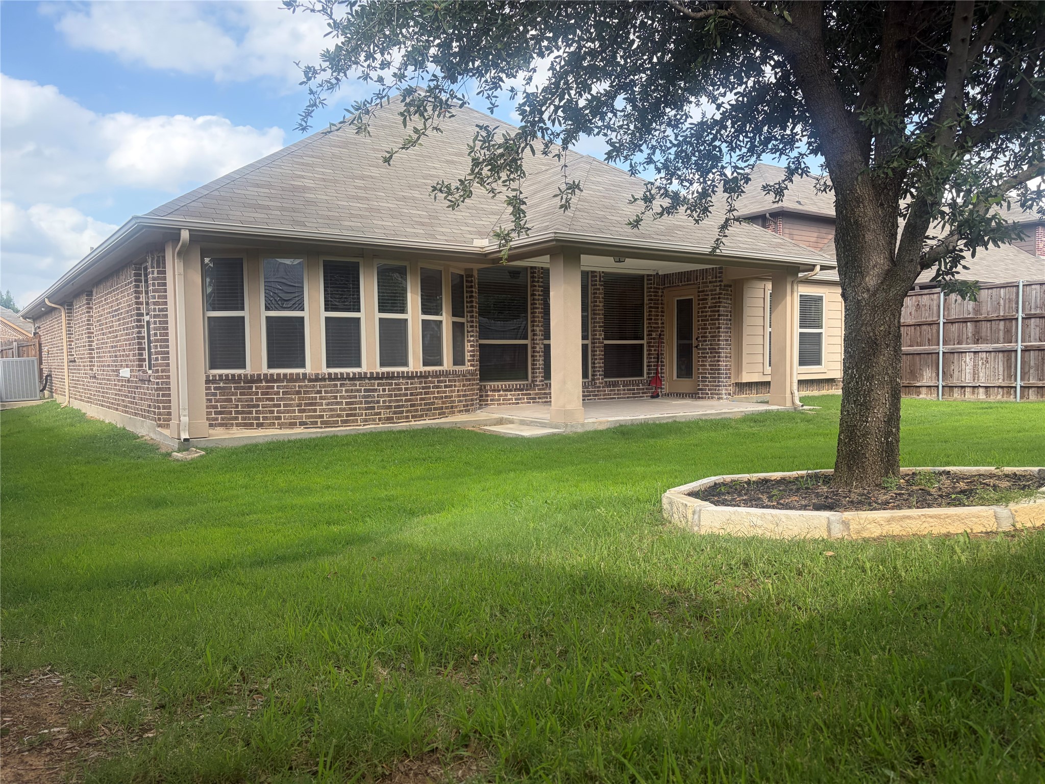 8304 Spitfire Trail Aubrey TX 76227