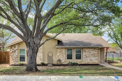 2102 Azalea Street Denton TX 76205