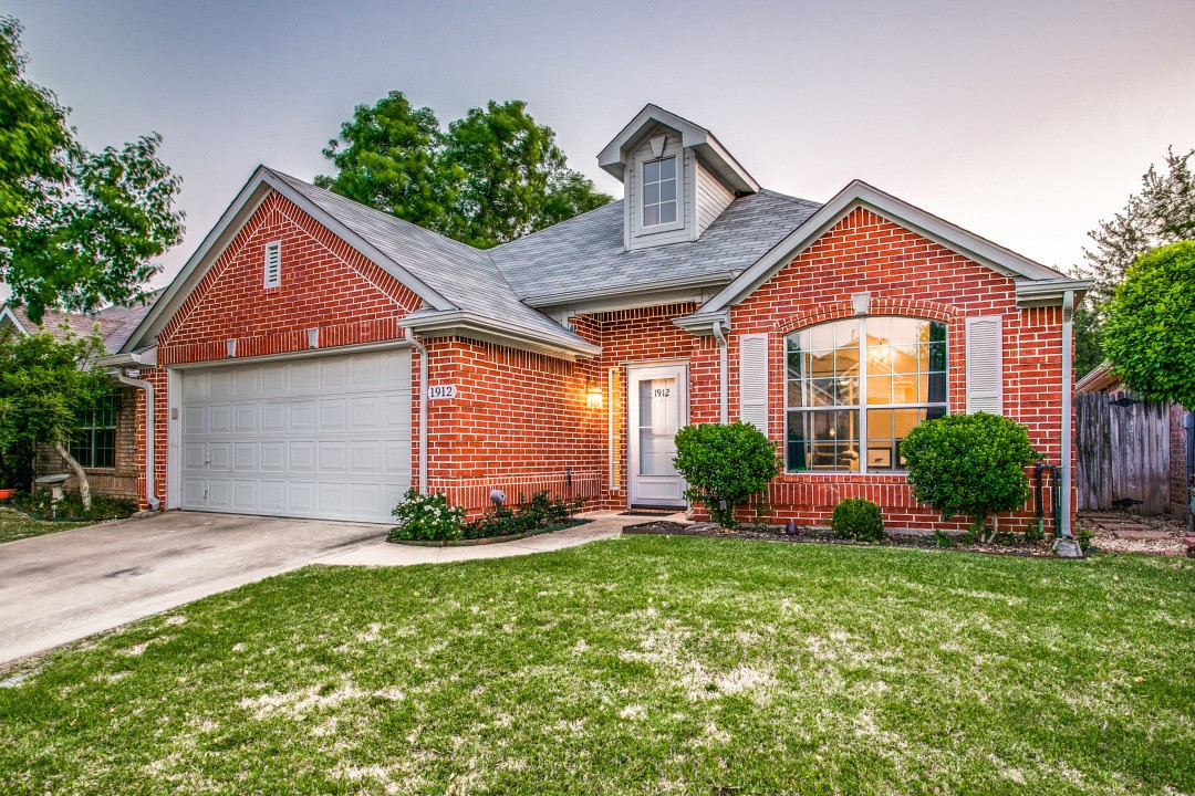 1912 Briarwyck Court Denton TX 76205
