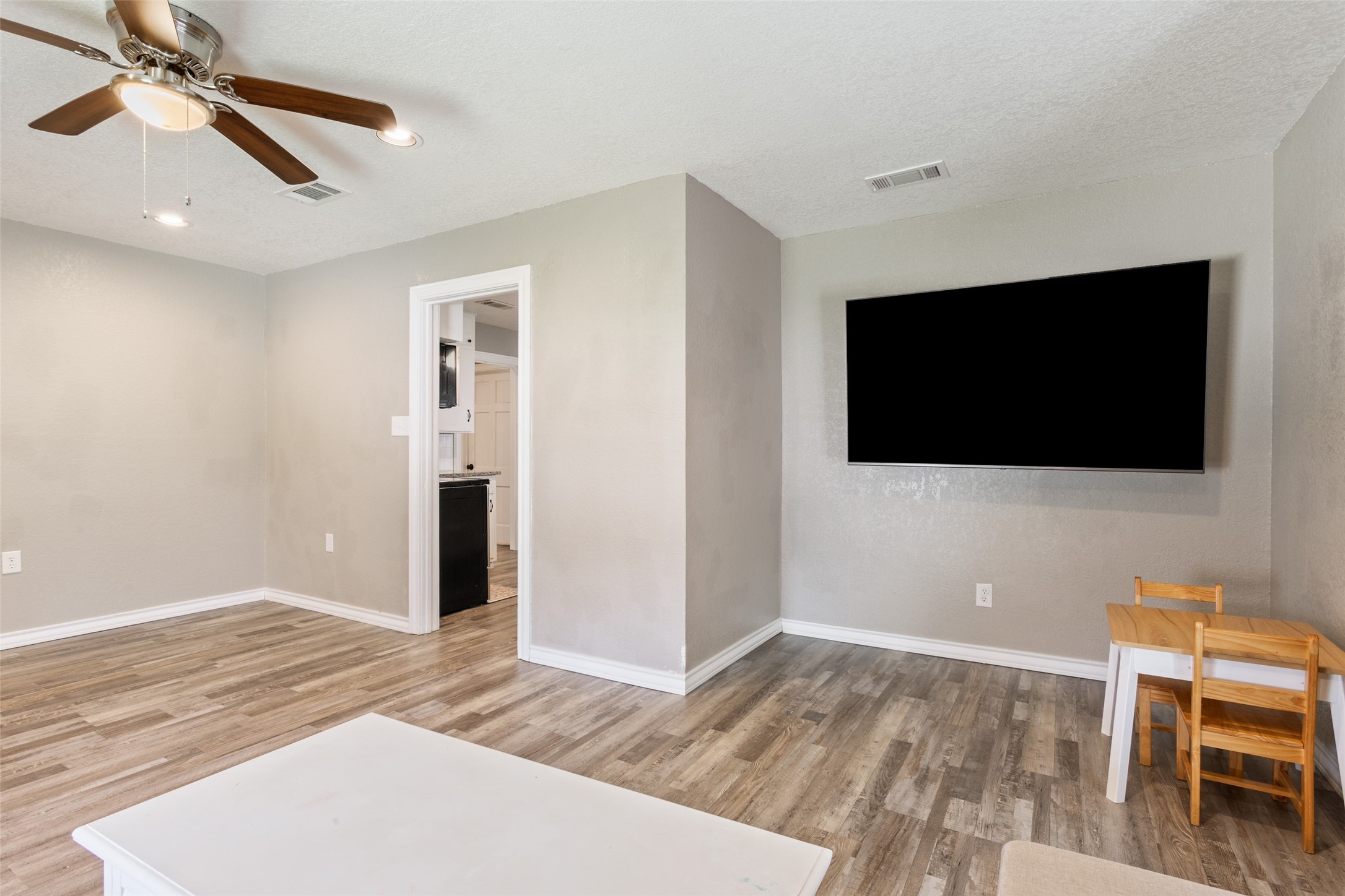 1206 Ashleman Street Bellmead TX 76705