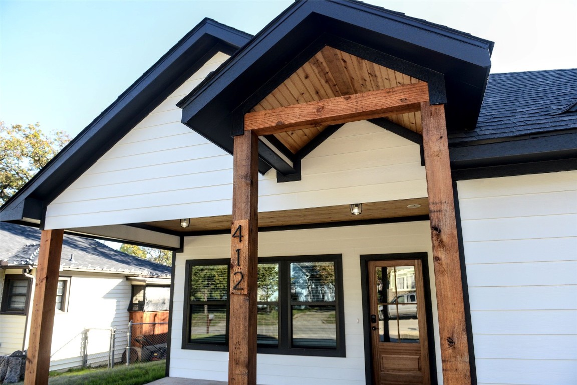 412 W Monterey Street Denison TX 75020