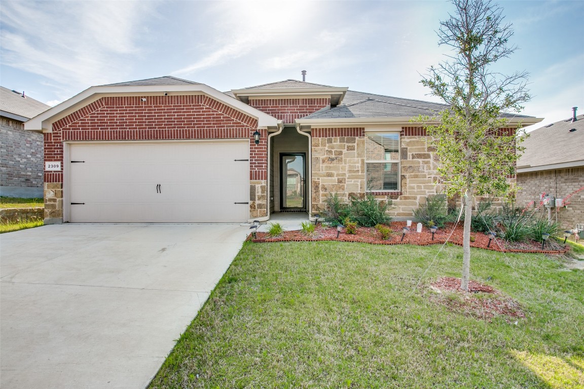 2309 Blythwood Trail Fort Worth TX 76108