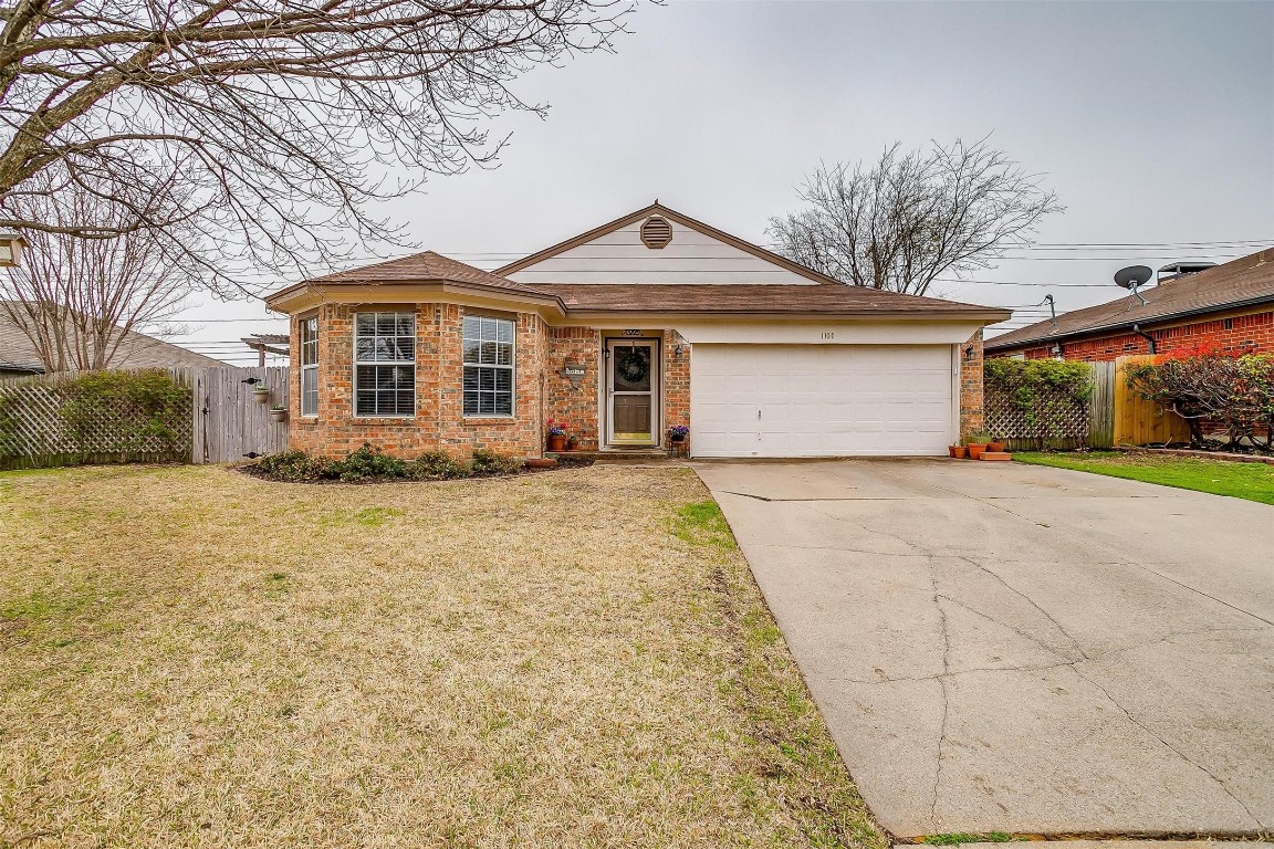 1100 Valley Branch Drive Arlington TX 76001